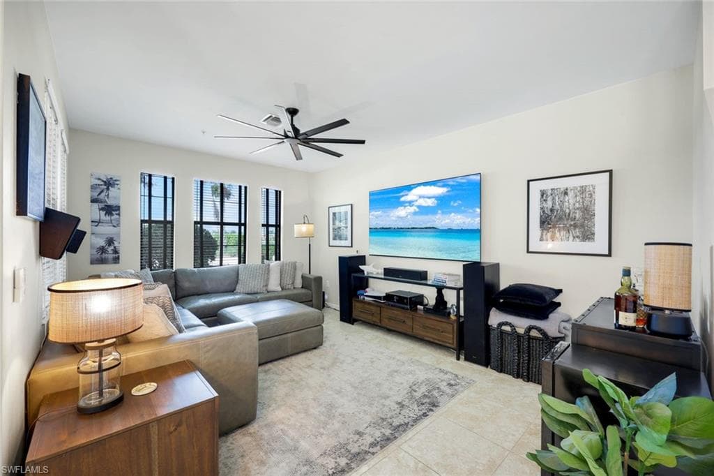 1399 Santiago Cir 1103, Naples, FL 34113-7