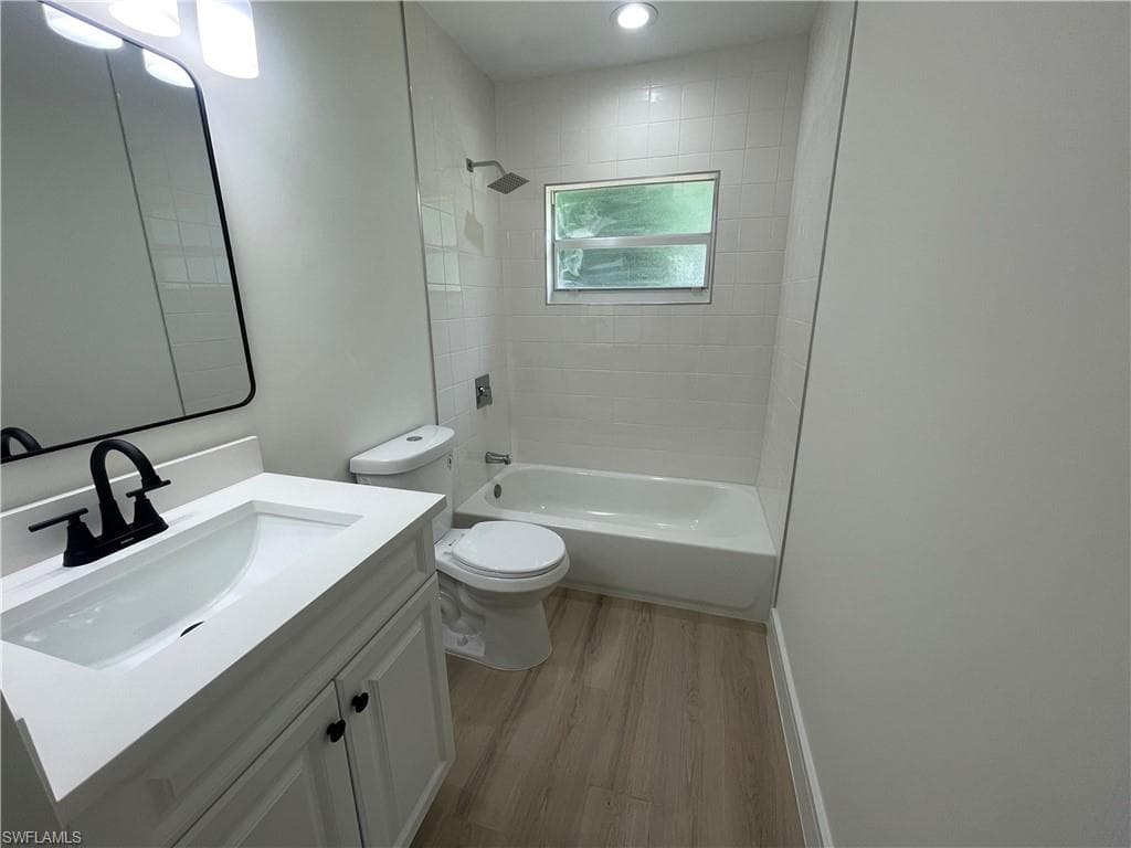 947 Happy Rd, North Fort Myers, FL 33903-14