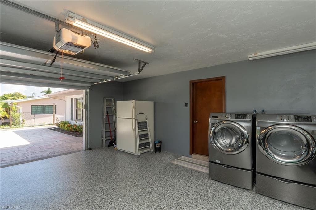 520 Valley Dr, Bonita Springs, FL 34134-17