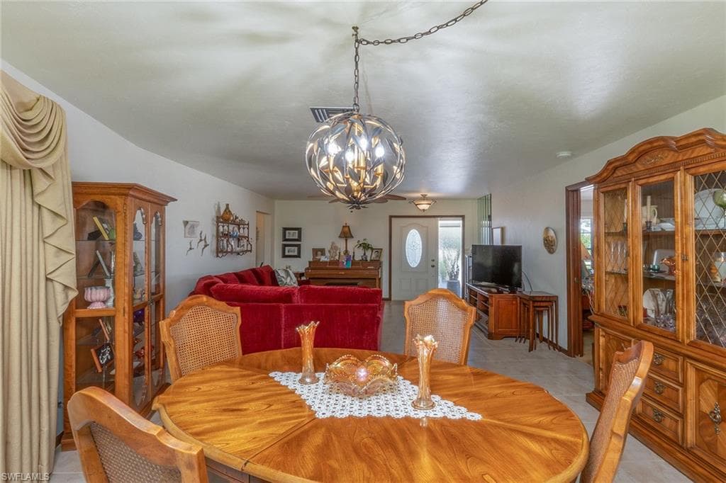520 Valley Dr, Bonita Springs, FL 34134-6