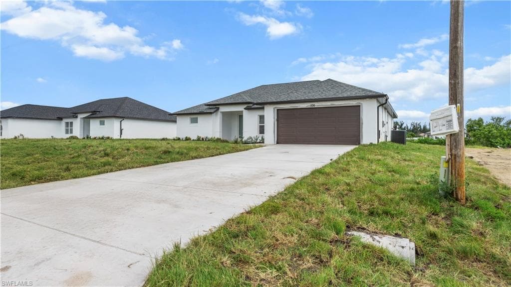 106 20th St, Cape Coral, FL 33993-3
