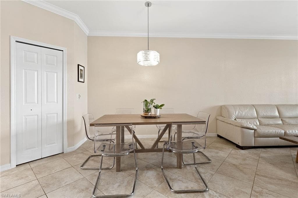 2667 Blossom Way, Naples, FL 34120-10