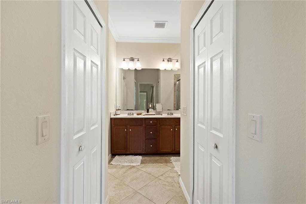 2667 Blossom Way, Naples, FL 34120-16
