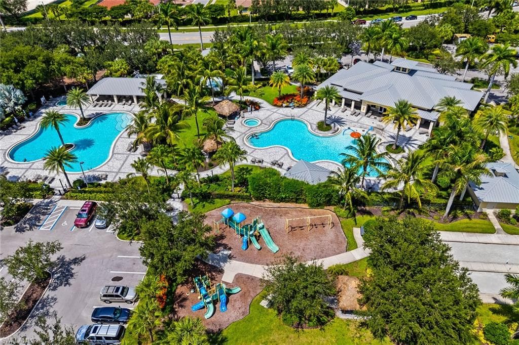 2667 Blossom Way, Naples, FL 34120-28