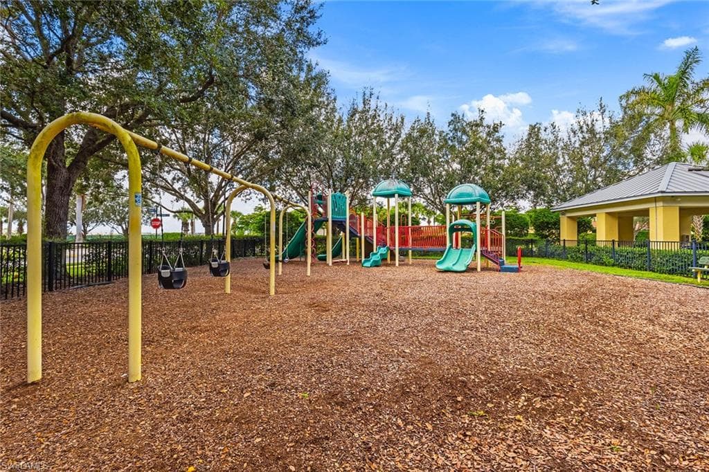 2667 Blossom Way, Naples, FL 34120-32