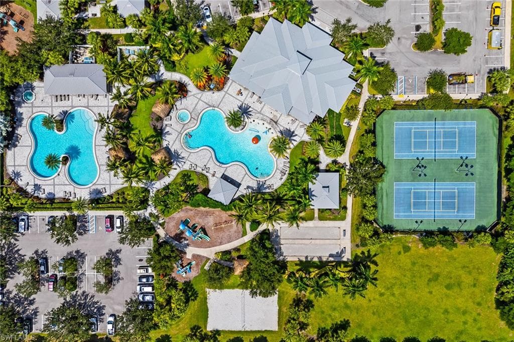 2667 Blossom Way, Naples, FL 34120-33