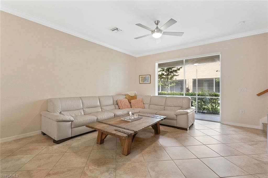 2667 Blossom Way, Naples, FL 34120-5