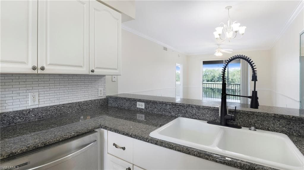 8600 Cedar Hammock Cir 1325, Naples, FL 34112-9