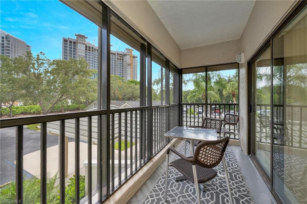 201 Arbor Lake Dr 2-205, Naples, FL 34110-13