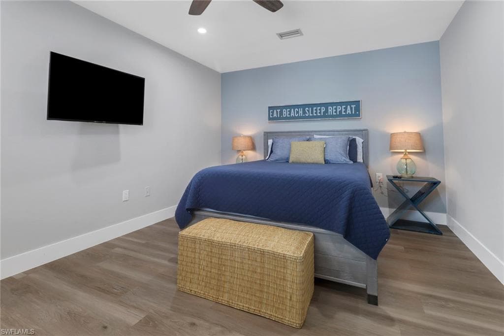 754 95th Ave N, Naples, FL 34108-15