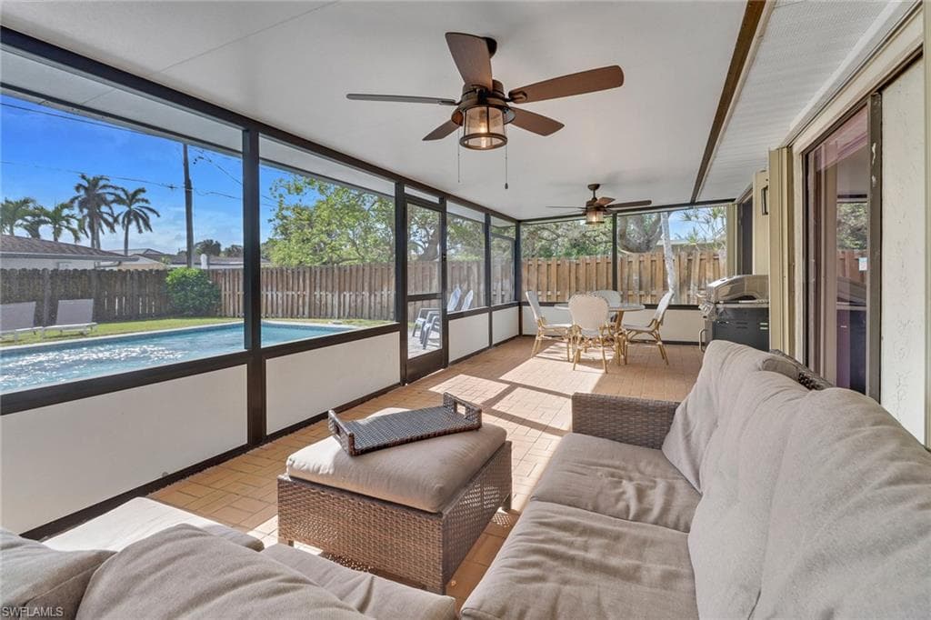 754 95th Ave N, Naples, FL 34108-20