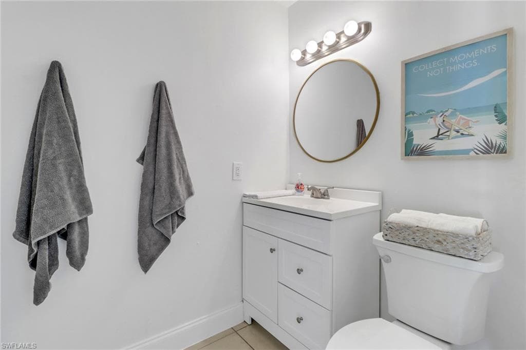 758 93rd Ave N, Naples, FL 34108-16