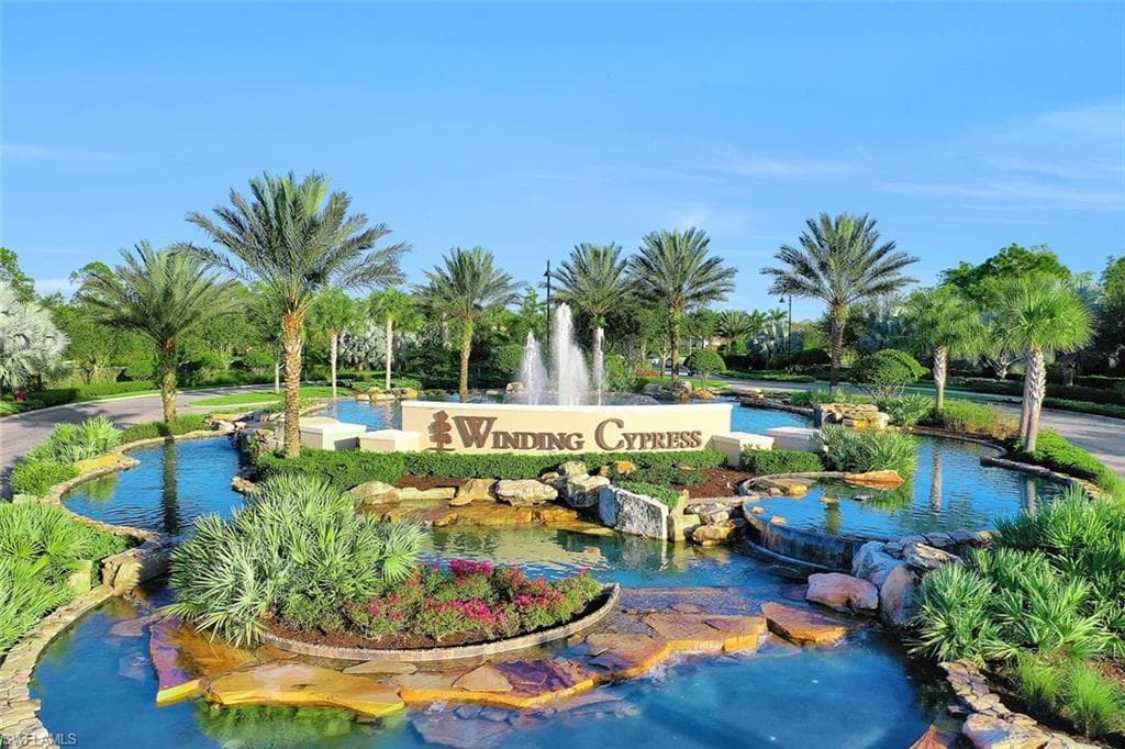 7659 Jacaranda Ln, Naples, FL 34114-22