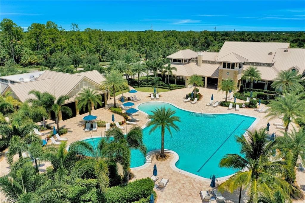 7659 Jacaranda Ln, Naples, FL 34114-26