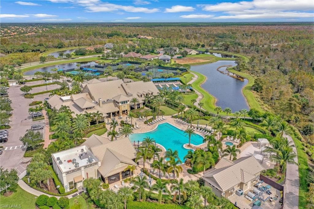 7659 Jacaranda Ln, Naples, FL 34114-27