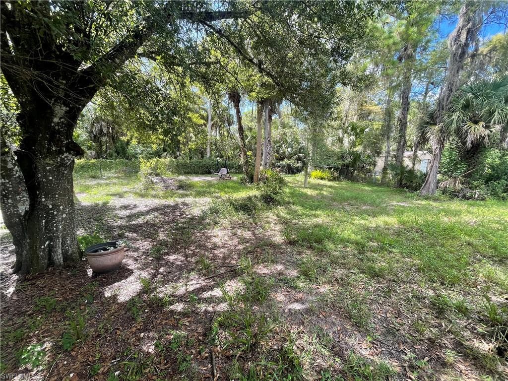 461 18th St SE, Naples, FL 34117-8