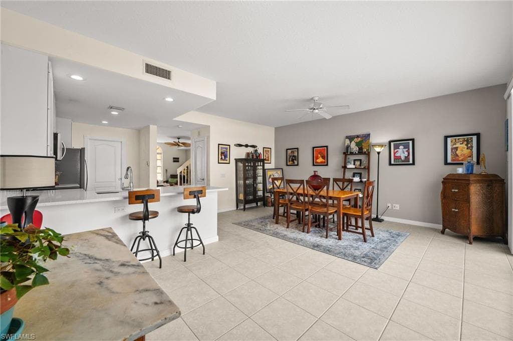 6072 Towncenter Cir, Naples, FL 34119-13