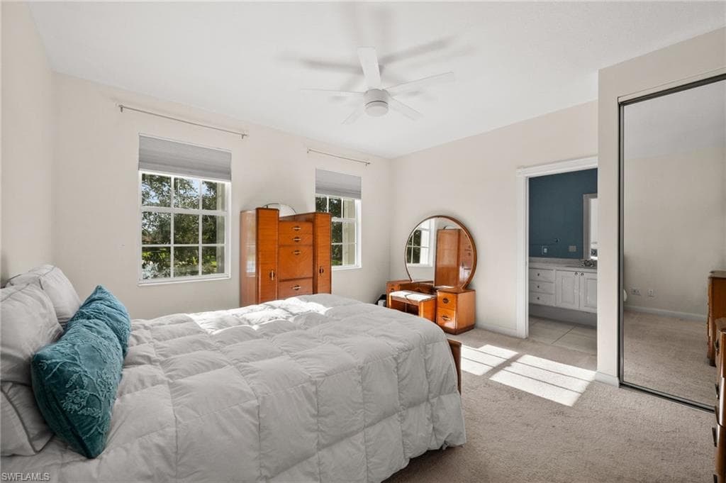 6072 Towncenter Cir, Naples, FL 34119-20