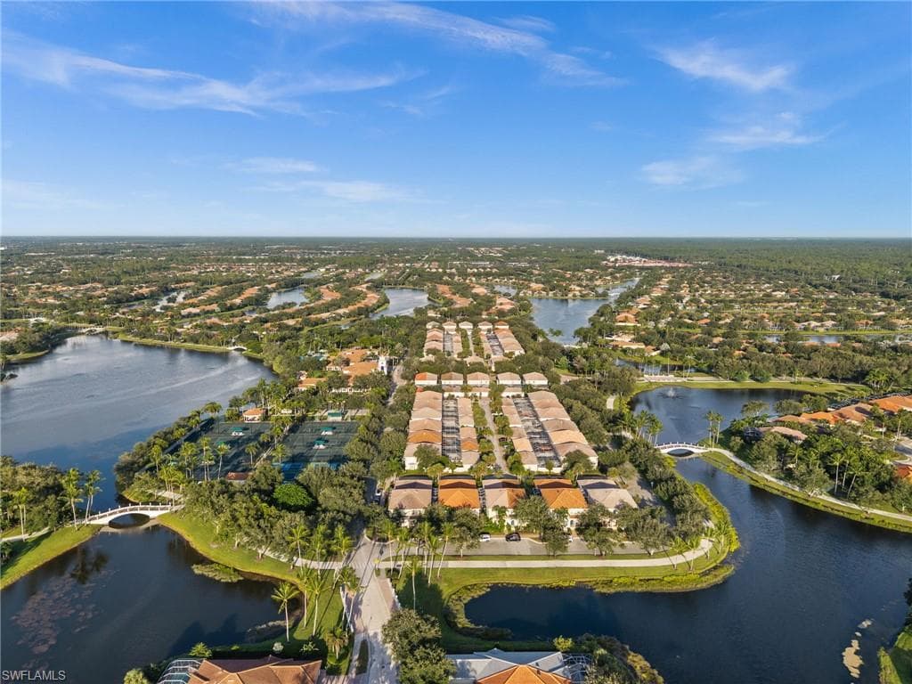 6072 Towncenter Cir, Naples, FL 34119-35