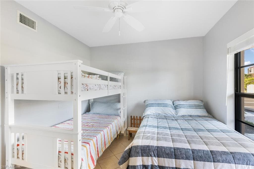 44 Greenbrier St 2-101, Marco Island, FL 34145-10