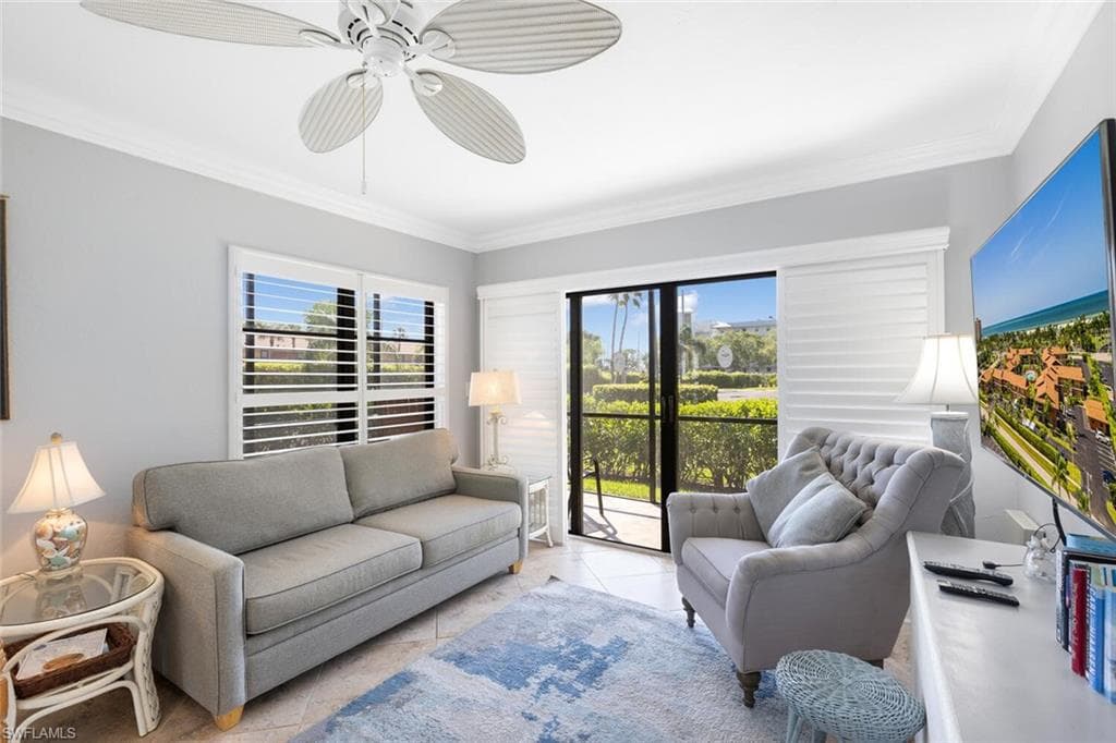 44 Greenbrier St 2-101, Marco Island, FL 34145-4