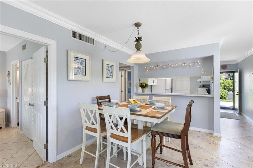 44 Greenbrier St 2-101, Marco Island, FL 34145-6