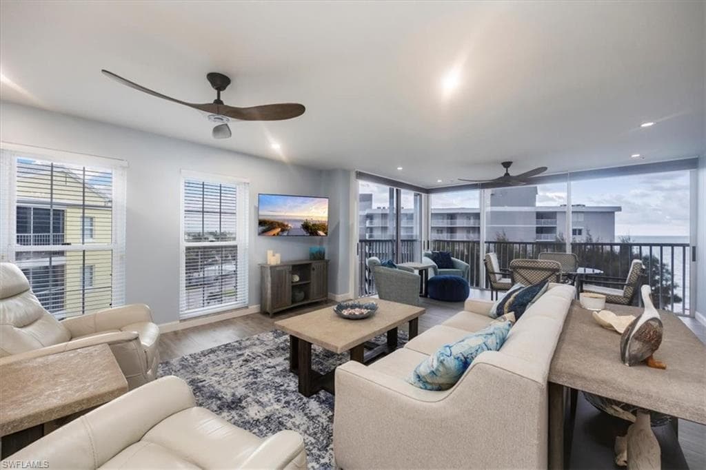 3483 Gulf Shore Blvd N 604, Naples, FL 34103-18