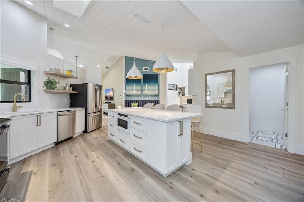 6626 Trident Way G6, Naples, FL 34108-4