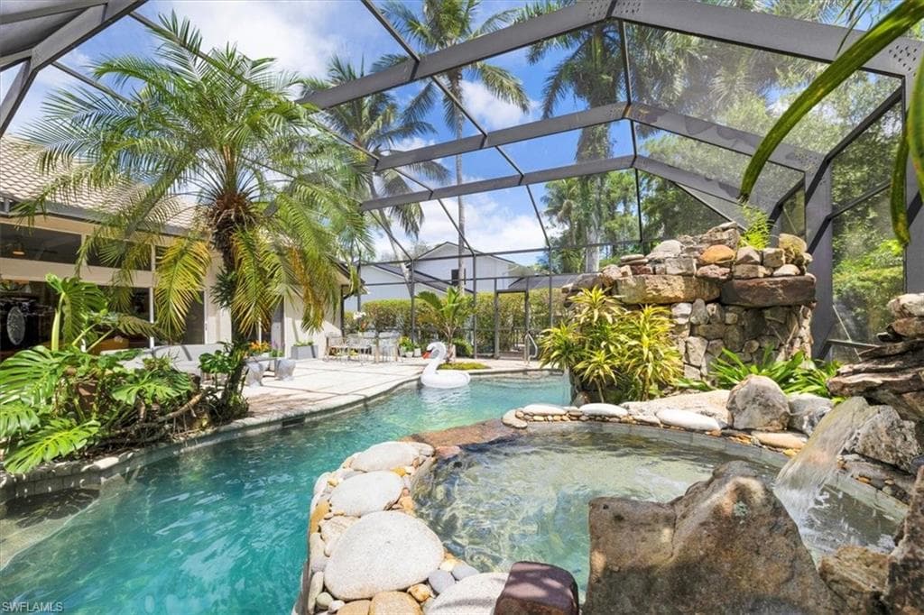 5660 Cypress Hollow Way, Naples, FL 34109-9