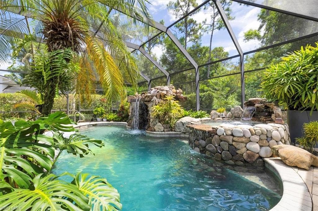 5660 Cypress Hollow Way, Naples, FL 34109-10