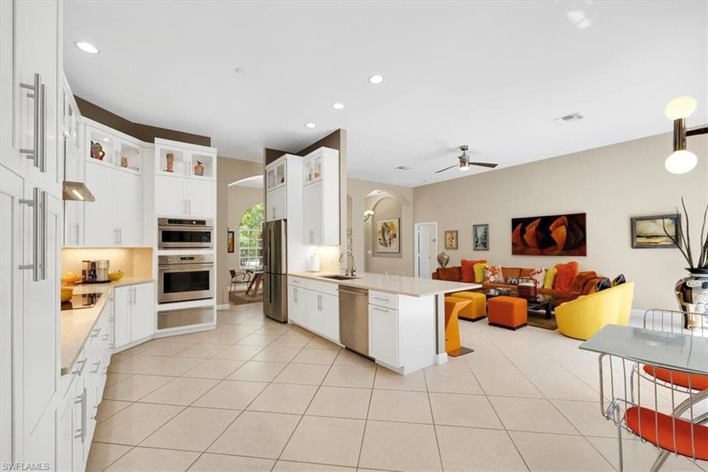 5660 Cypress Hollow Way, Naples, FL 34109-16