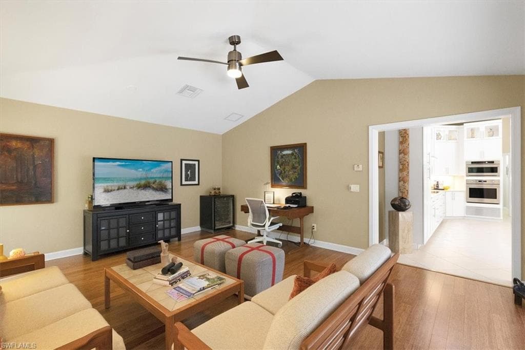 5660 Cypress Hollow Way, Naples, FL 34109-32