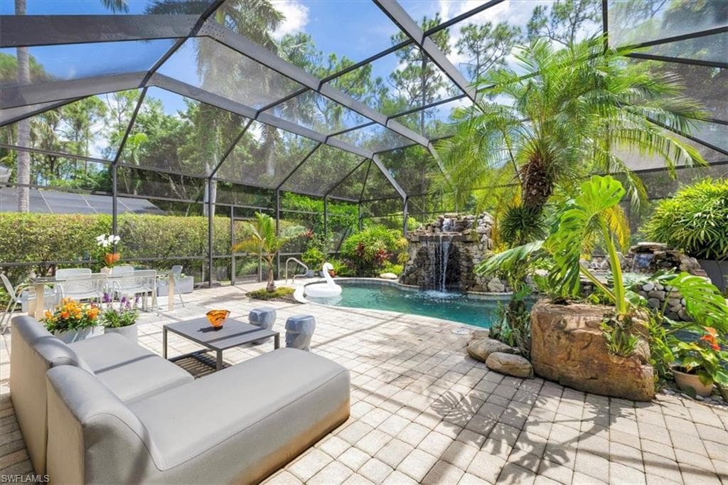 5660 Cypress Hollow Way, Naples, FL 34109-4