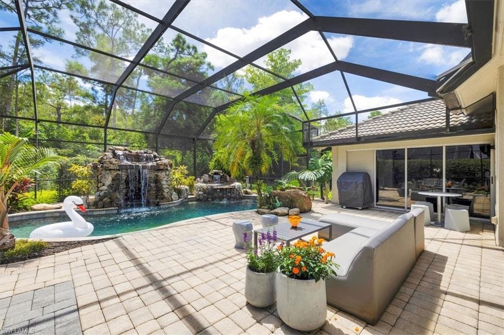 5660 Cypress Hollow Way, Naples, FL 34109-5