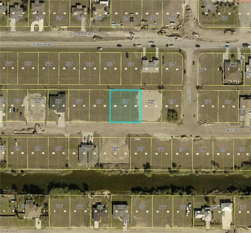 1005 15th Ln, Cape Coral, FL 33909-3