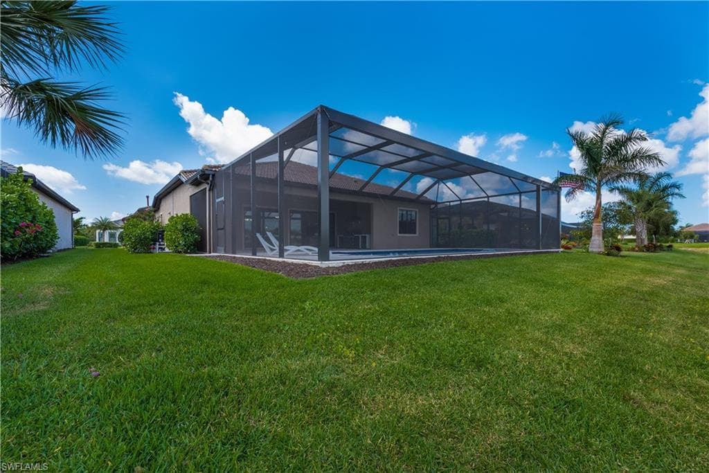 9512 Greyhawk Trl, Naples, FL 34120-9