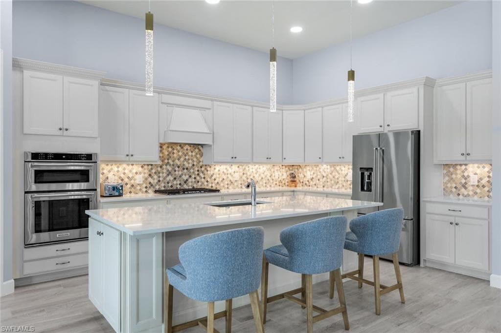 9512 Greyhawk Trl, Naples, FL 34120-11