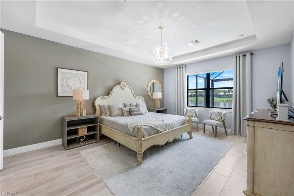 9512 Greyhawk Trl, Naples, FL 34120-16