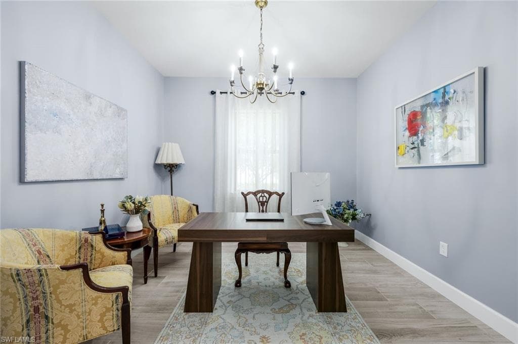 9512 Greyhawk Trl, Naples, FL 34120-25