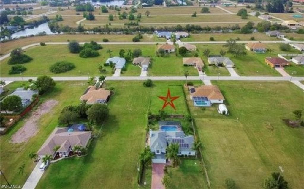 407 29th Pl, Cape Coral, FL 33991-2