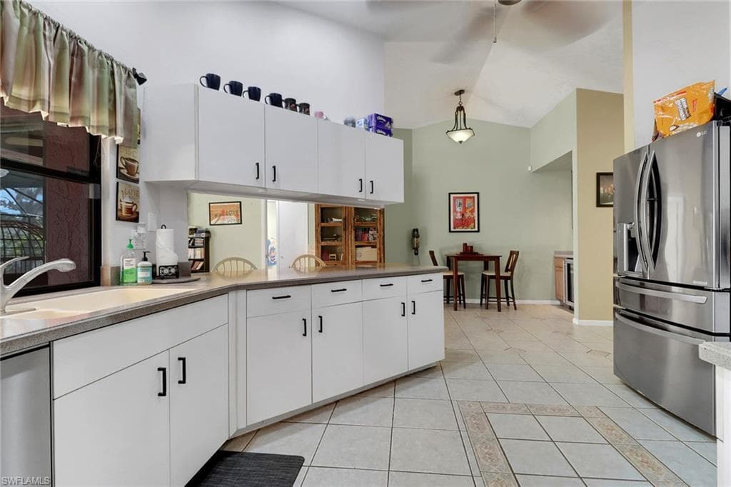 9414 Pineapple Rd, Fort Myers, FL 33967-12