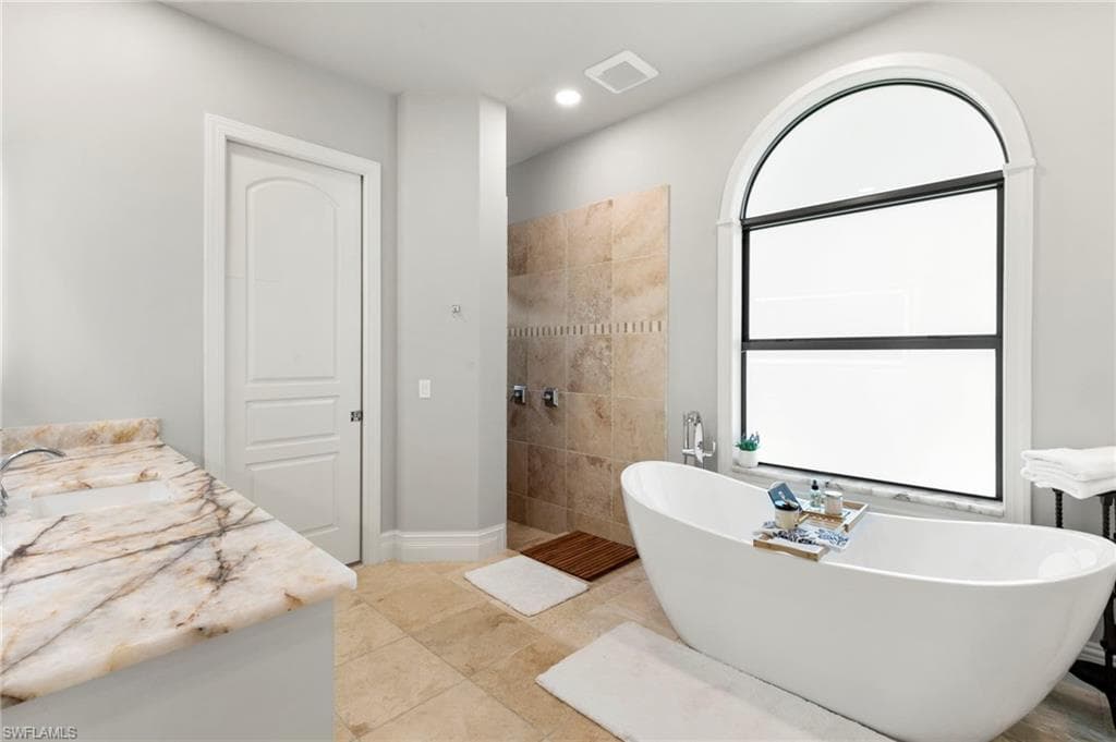 511 Alameda Ct, Marco Island, FL 34145-18