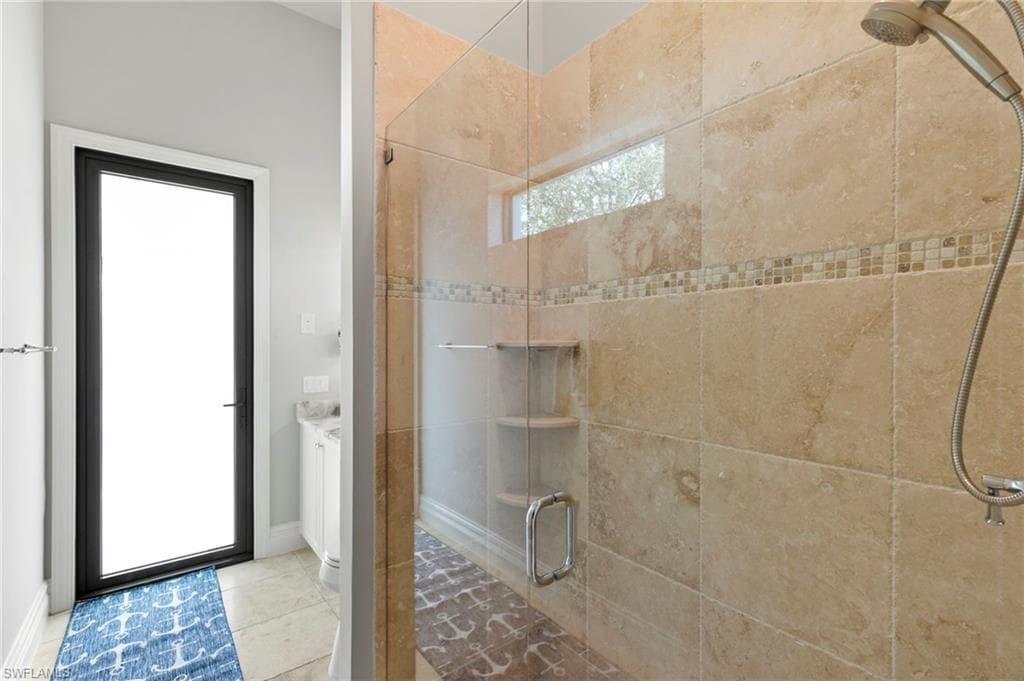 511 Alameda Ct, Marco Island, FL 34145-25