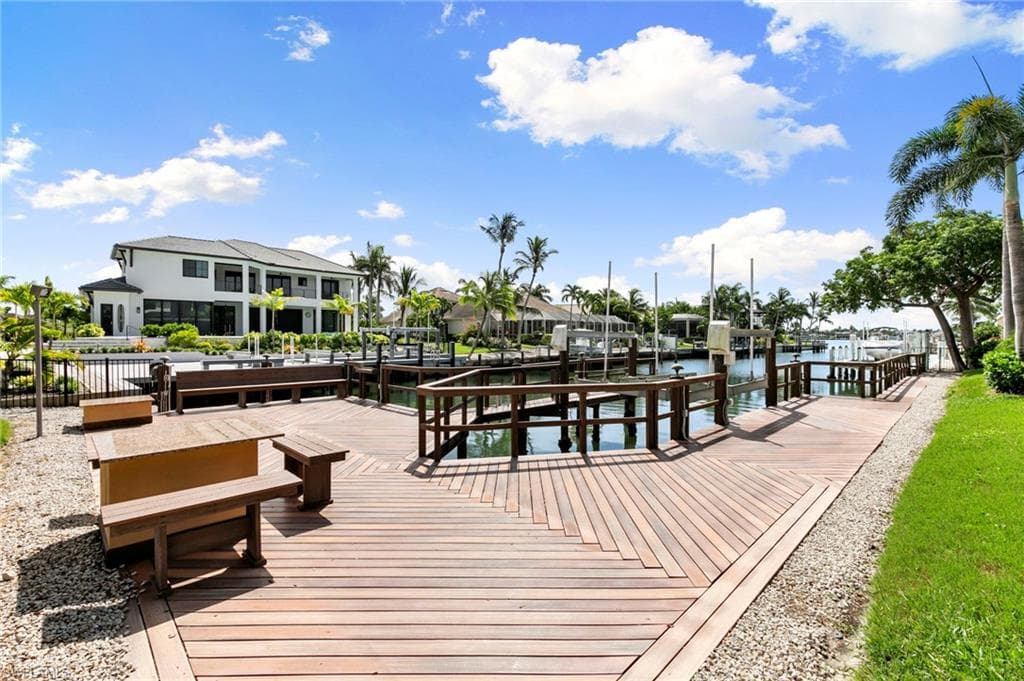 511 Alameda Ct, Marco Island, FL 34145-37