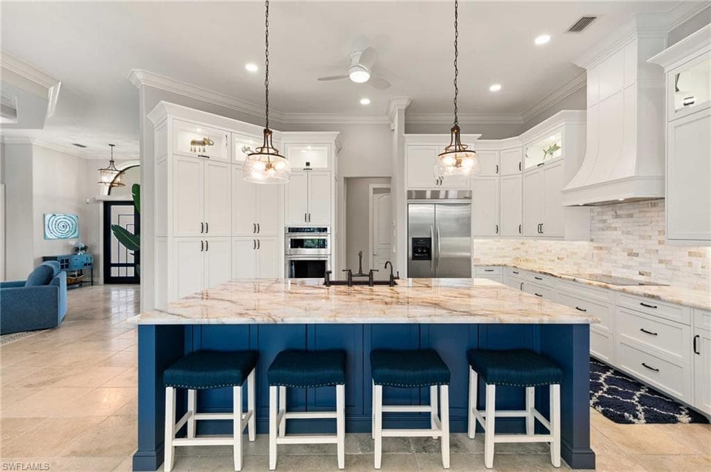 511 Alameda Ct, Marco Island, FL 34145-7