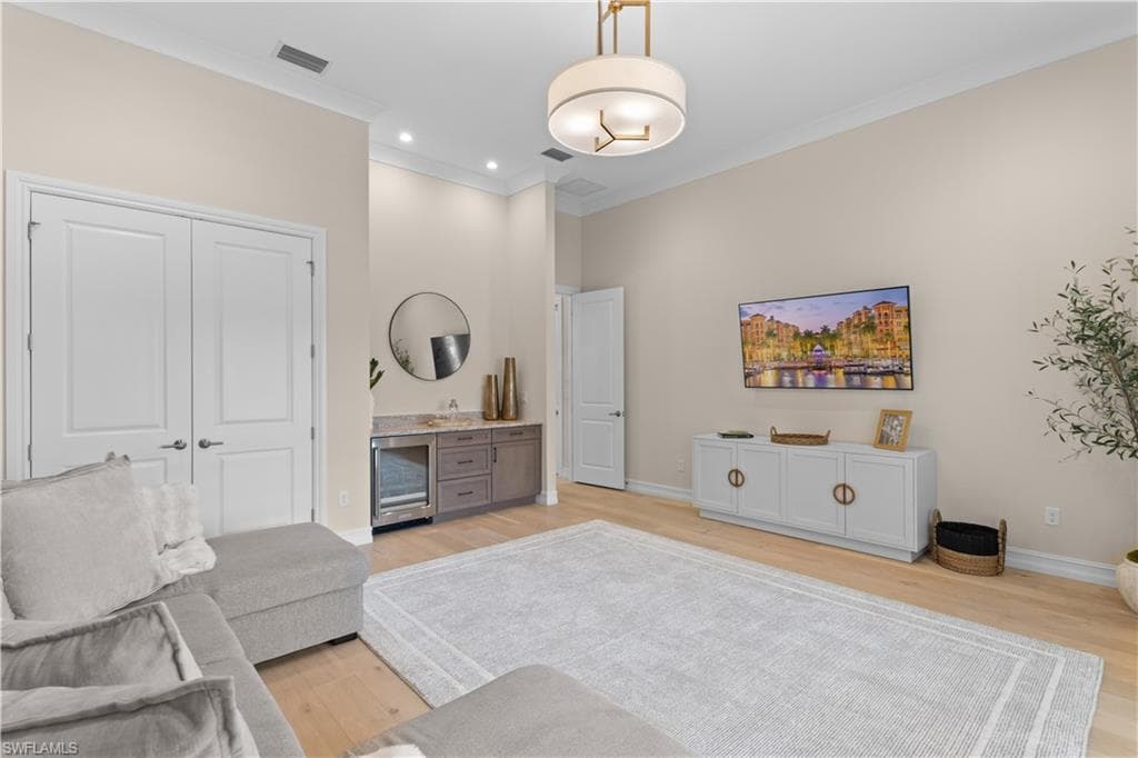 9273 Esplanade Blvd, Naples, FL 34119-21