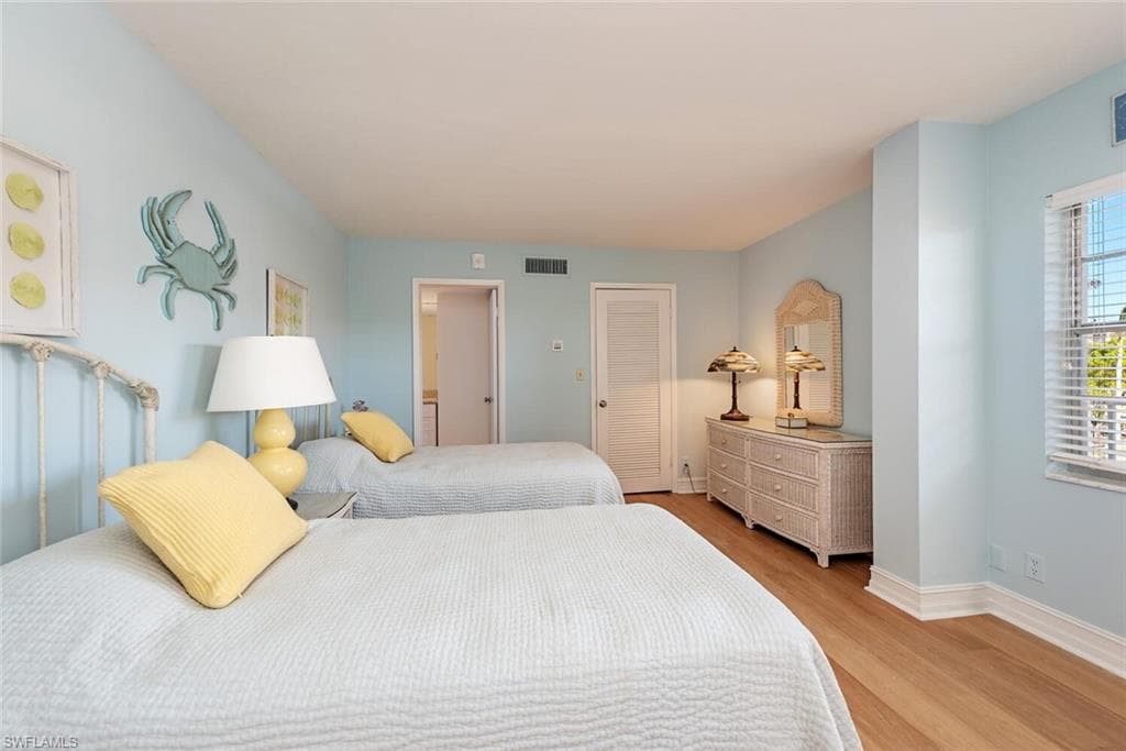 3443 Gulf Shore Blvd N 309, Naples, FL 34103-7