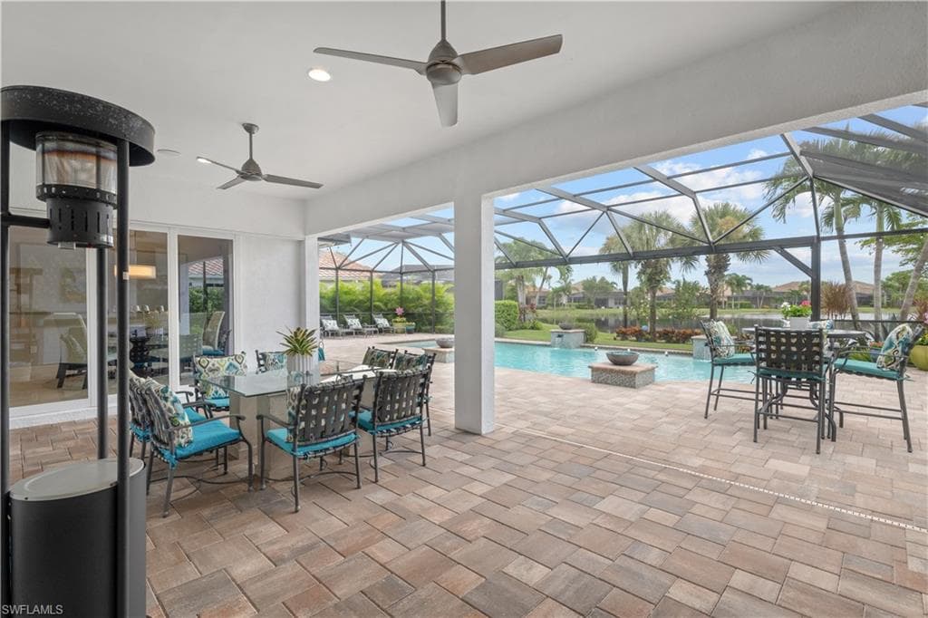 9052 Graphite Cir, Naples, FL 34120-16