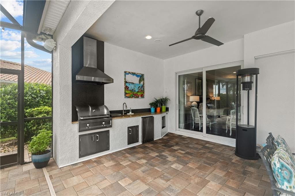 9052 Graphite Cir, Naples, FL 34120-17