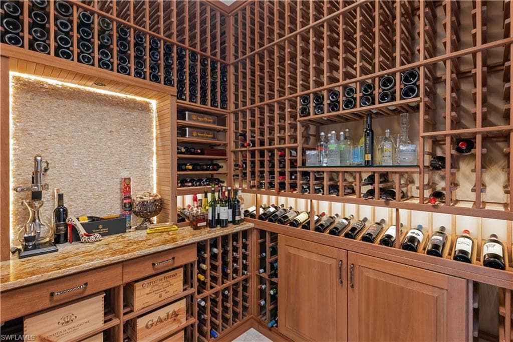 9052 Graphite Cir, Naples, FL 34120-19